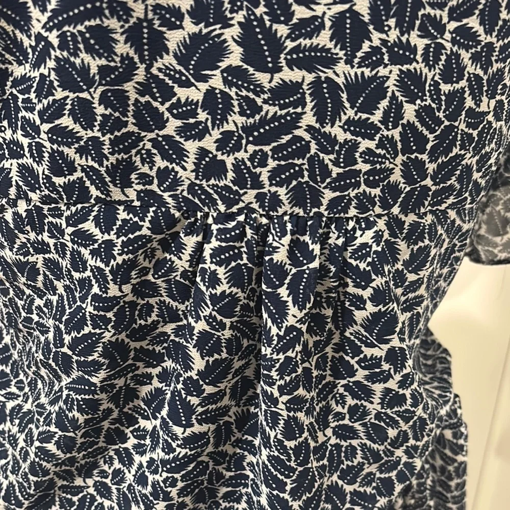 Elegant Blue Patterned Maxi Dress - Picture 6 of 6